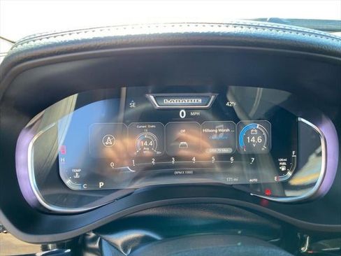 New 2026 RAM 1500 Laramie w/ Night Edition AWD/4WD image 39