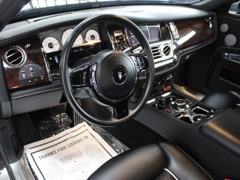 Used 2019 Rolls-Royce Ghost RWD image 12