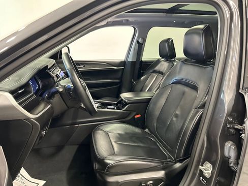 Used 2022 Jeep Grand Cherokee L Limited w/ Trailer Tow Group (B) image 15