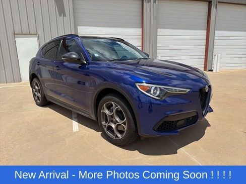 Used 2021 Alfa Romeo Stelvio Sprint w/ Nero Edizione AWD/4WD image 5
