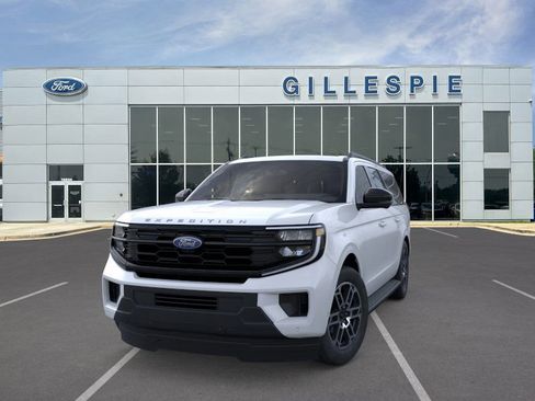 New 2025 Ford Expedition Max Active image 2