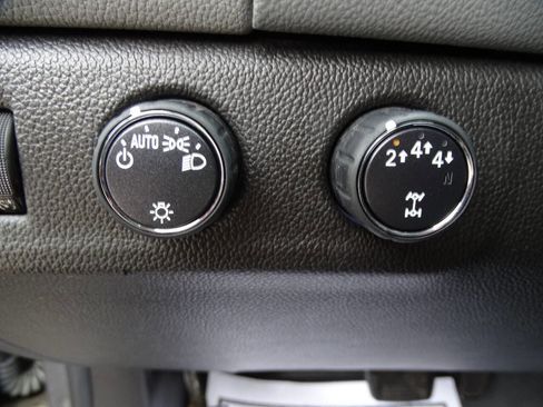 Used 2019 Chevrolet Colorado 4x4 Crew Cab w/ WT Convenience Package image 17