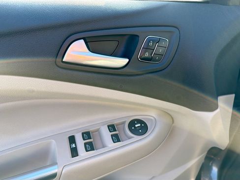 Used 2015 Ford Escape Titanium image 6