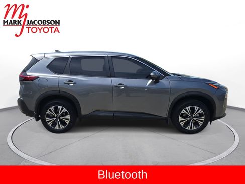 Used 2023 Nissan Rogue SV image 6