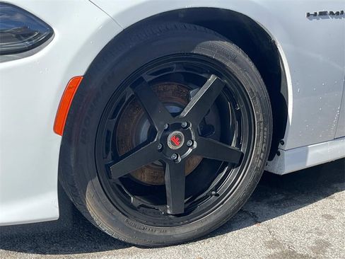 Used 2021 Dodge Charger R/T w/ Blacktop Package image 6