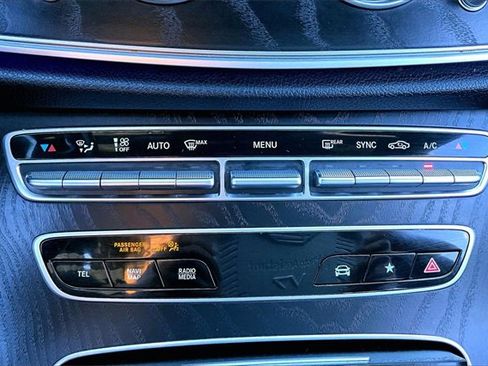 Used 2023 Mercedes-Benz E 350 Sedan image 15