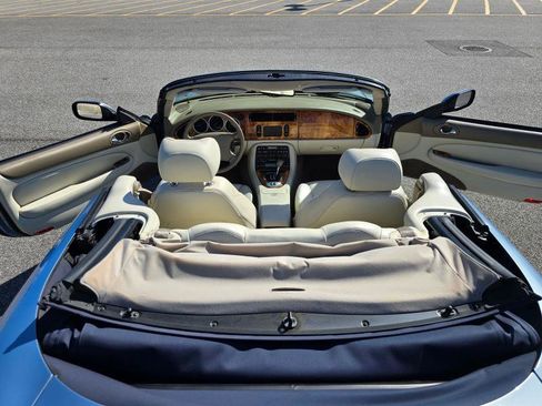 Used 2006 Jaguar XK8 2dr Conv VICTORY EDITION image 13