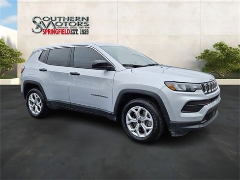 Used 2025 Jeep Compass Sport image 7