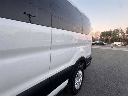 Used 2020 Ford Transit 350 XLT image 13