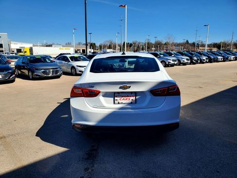 Used 2022 Chevrolet Malibu LS FWD image 6