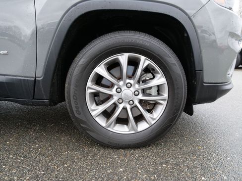 Used 2021 Jeep Cherokee Latitude Lux w/ Comfort/Convenience Group image 10