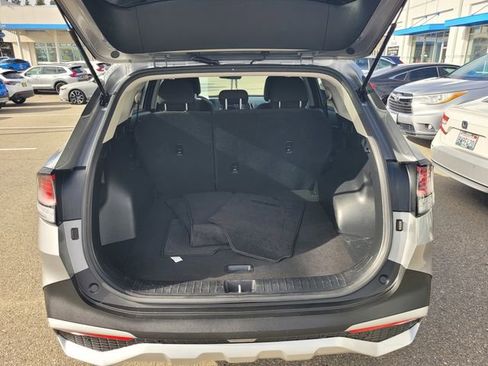 Used 2024 Kia Sportage LX image 11