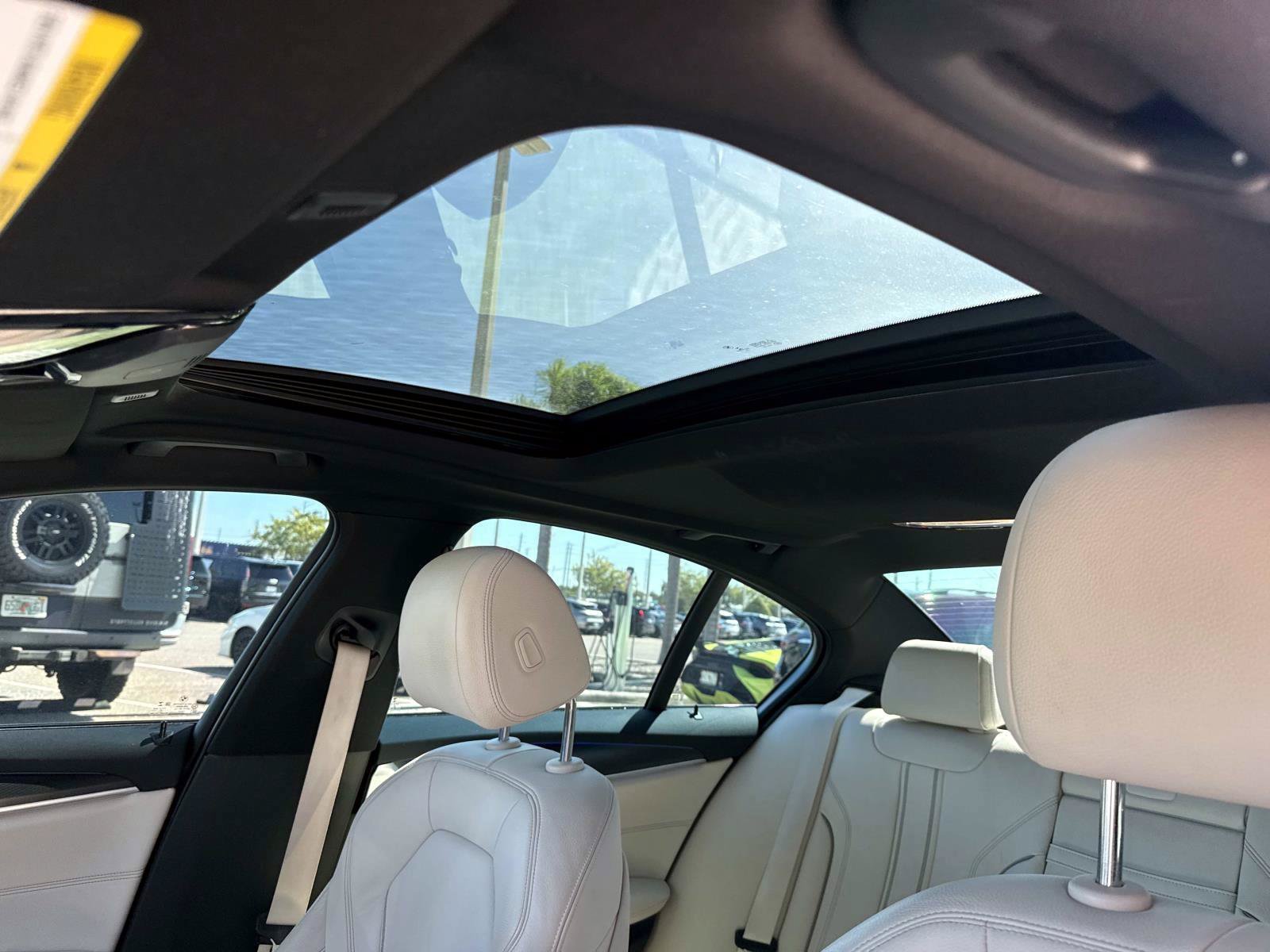 Used 2021 BMW 540i w/ M Sport Package RWD image 22