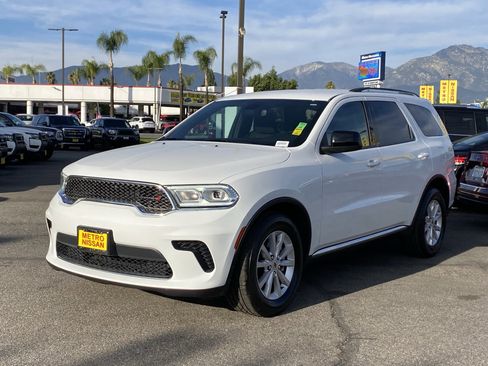 Used 2023 Dodge Durango SXT image 7
