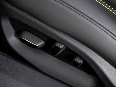Used 2016 Chevrolet Corvette Z06 w/ C7.r Special Edition RWD image 20