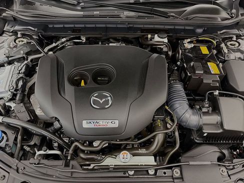 Used 2025 MAZDA MAZDA3 Hatchback w/Premium Plus Pkg image 31