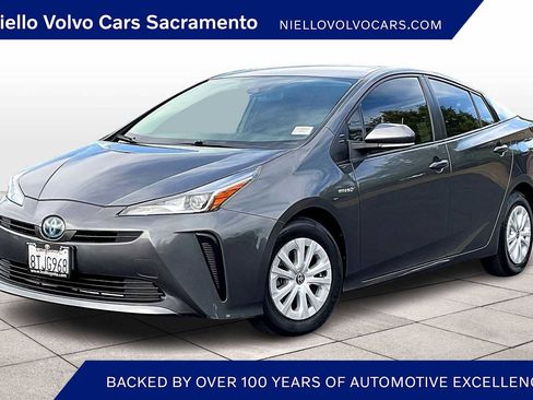 Used 2021 Toyota Prius L Eco image 1