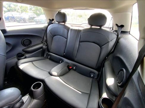 Used 2018 MINI Cooper 2-Door Hardtop image 20