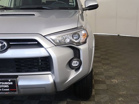 Used 2024 Toyota 4Runner TRD Off-Road image 12