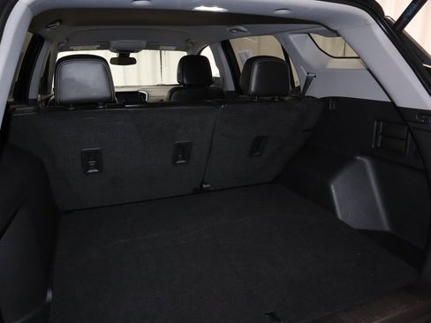 Used 2022 GMC Terrain SLT w/ LPO, Floor Liner Package image 17