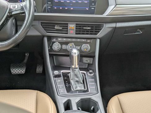 Used 2019 Volkswagen Jetta SEL FWD image 19
