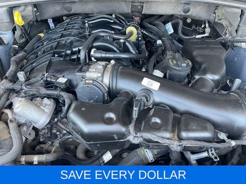 Used 2023 Jeep Grand Cherokee L Laredo RWD image 27