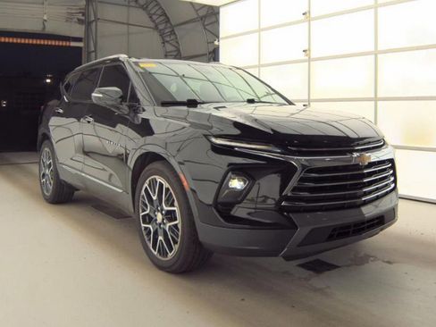 Used 2023 Chevrolet Blazer Premier w/ Driver Confidence II Package image 4