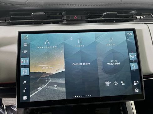 New 2026 Land Rover Range Rover Sport SE image 16