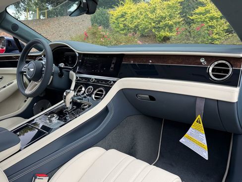 New 2025 Bentley Continental GT image 2