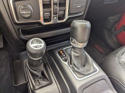 Used 2021 Jeep Gladiator Sport image 10