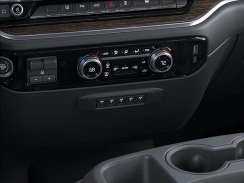 New 2025 GMC Sierra 3500 SLE w/ Preferred Package image 23