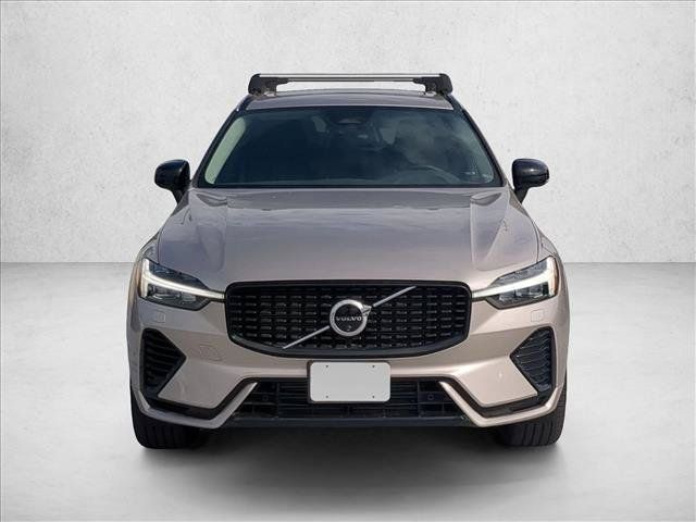 Used 2025 Volvo XC60 T8 Plus w/ Protection Package Premier AWD/4WD image 2