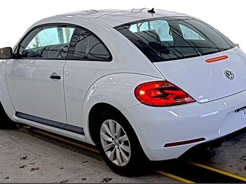 Used 2015 Volkswagen Beetle 1.8T image 4