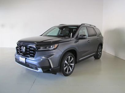 Certified 2025 Honda Pilot Touring