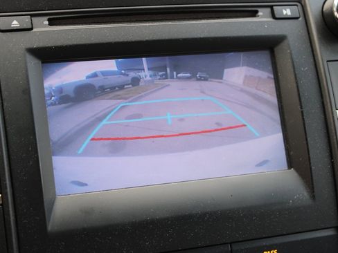 Used 2017 Toyota Camry LE image 7