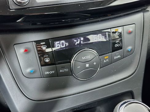 Used 2019 Nissan Sentra SV FWD image 15