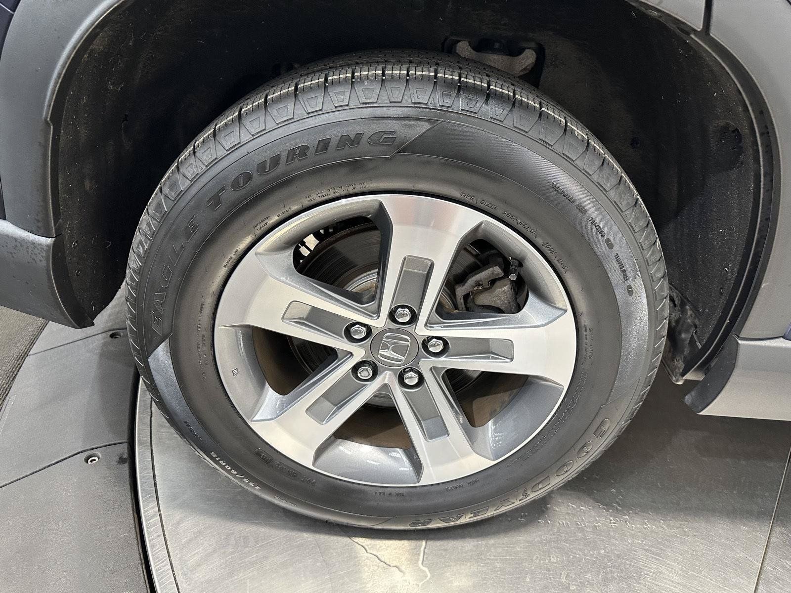 Certified 2025 Honda Pilot EX-L image 11