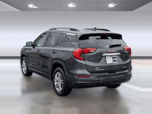 Used 2018 GMC Terrain SLE w/ Driver Convenience Package image 3