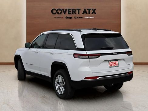New 2026 Jeep Grand Cherokee Laredo X RWD image 3