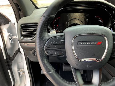 Used 2025 Dodge Durango GT AWD/4WD image 11