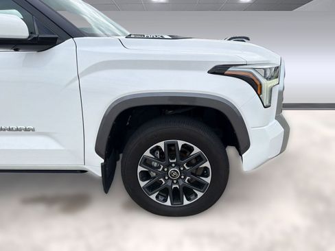 Used 2024 Toyota Tundra Limited image 11