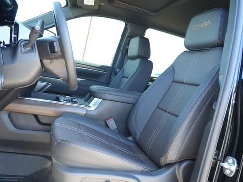 New 2026 Chevrolet Silverado 2500 High Country w/ High Country Premium Package AWD/4WD image 18