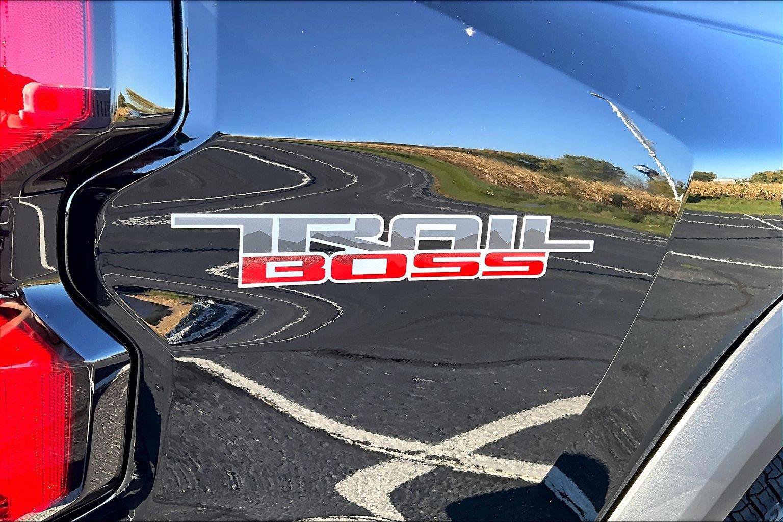 New 2026 Chevrolet Colorado Trail Boss AWD/4WD image 10