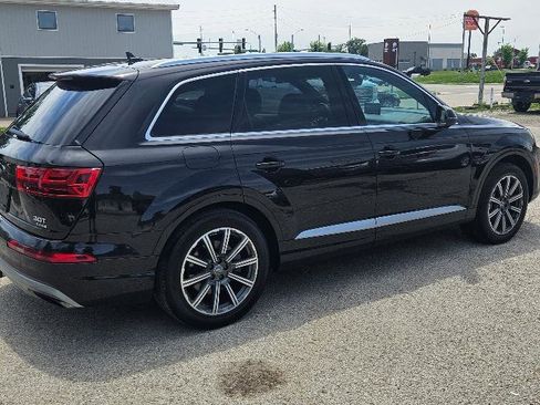Used 2017 Audi Q7 3.0T Premium Plus w/ Premium Plus Package AWD/4WD image 4