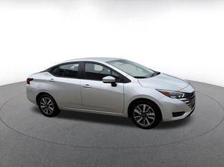 Used 2025 Nissan Versa SV FWD video 2