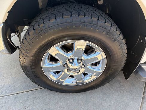 Used 2014 Ford F150 Lariat w/ Lariat Chrome Package AWD/4WD image 11