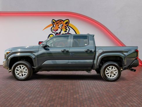 Used 2026 Toyota Tacoma SR RWD image 8