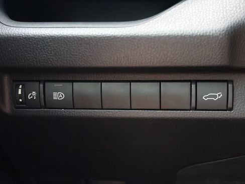 Used 2025 Toyota RAV4 XLE w/ Convenience Package FWD image 25