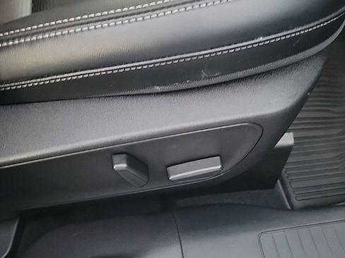 Certified 2023 Ford Escape Platinum image 42