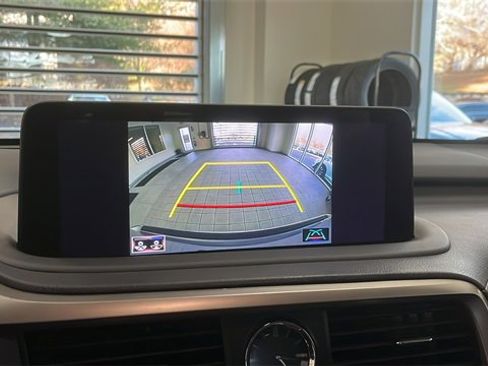 Used 2022 Lexus RX 350L Premium image 15